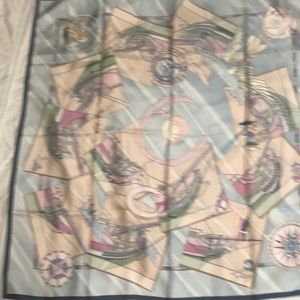 Hermès Scarf Face a Lage 90 cm Silk